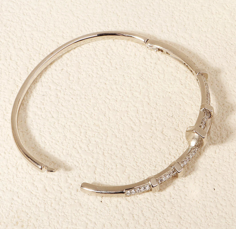 Sparkly Nail Style Bracelet Bangle