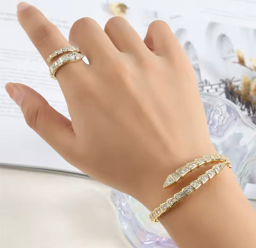Sparkly Diamanté Snake Style Bracelet and Ring Set