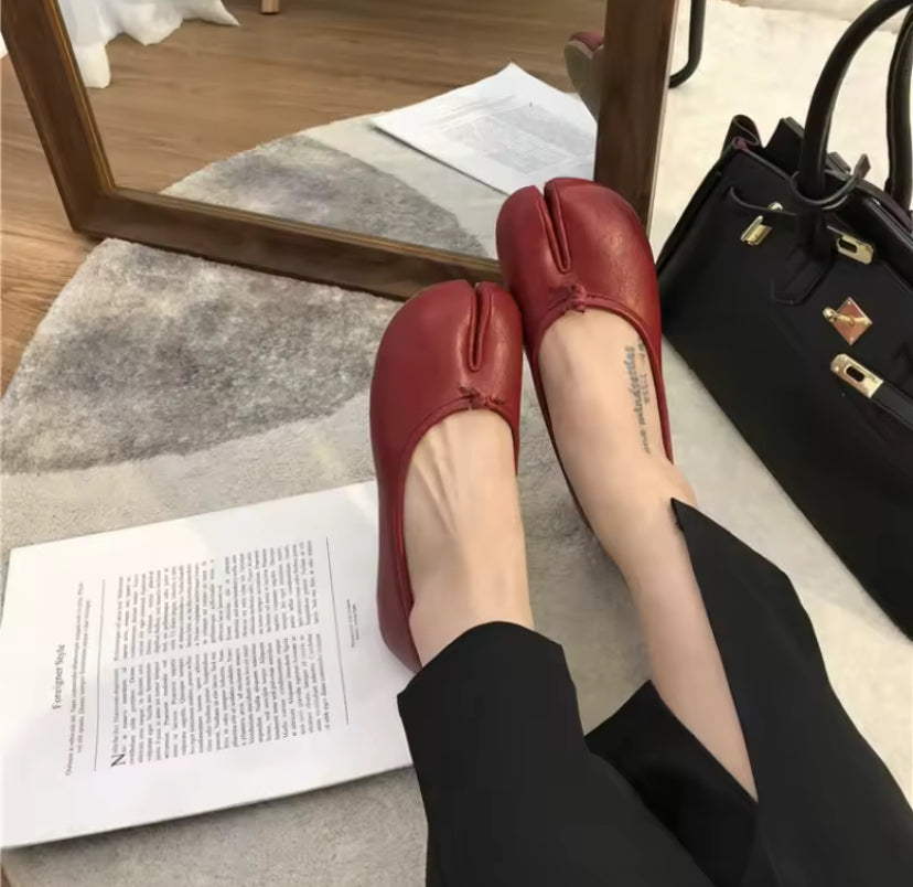 Tabi Split Toe Ballet Flats