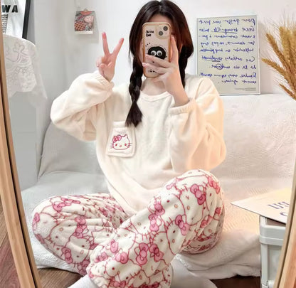 Hello Kitty Pyjama Set