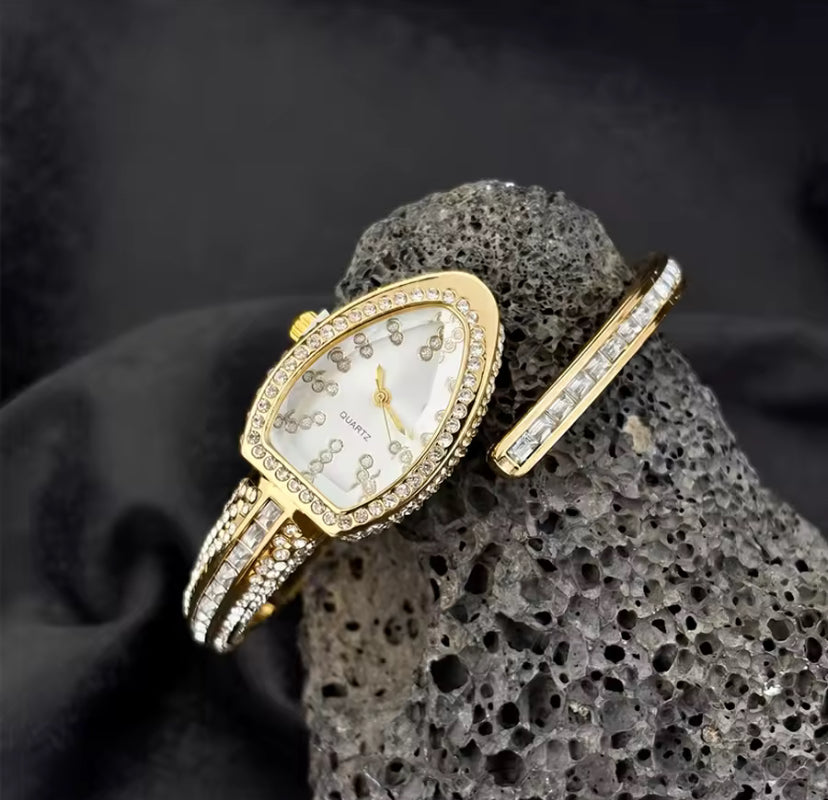 Rhinestone Snake Style Bangle Watch
