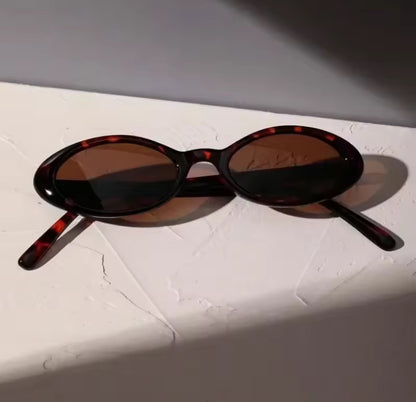 Chic Oval Sunglasses