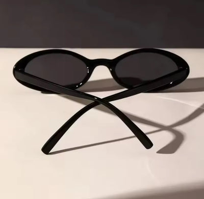 Chic Oval Sunglasses
