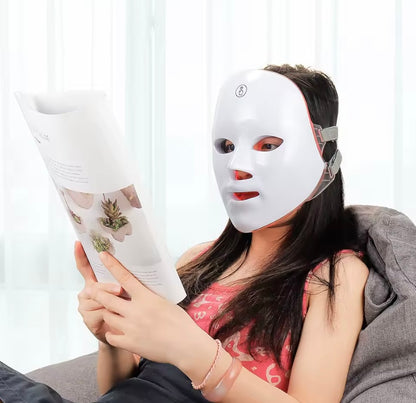 LuxeLumi Light Therapy Mask