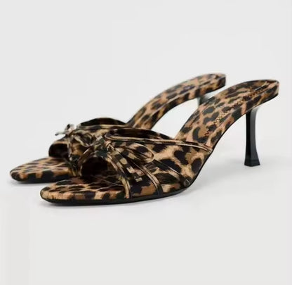Mesh Bow Kitten Heel