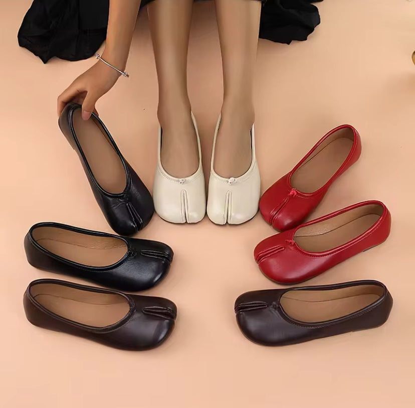 Tabi Split Toe Ballet Flats