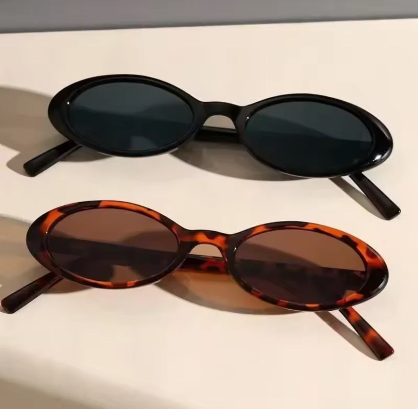 Chic Oval Sunglasses