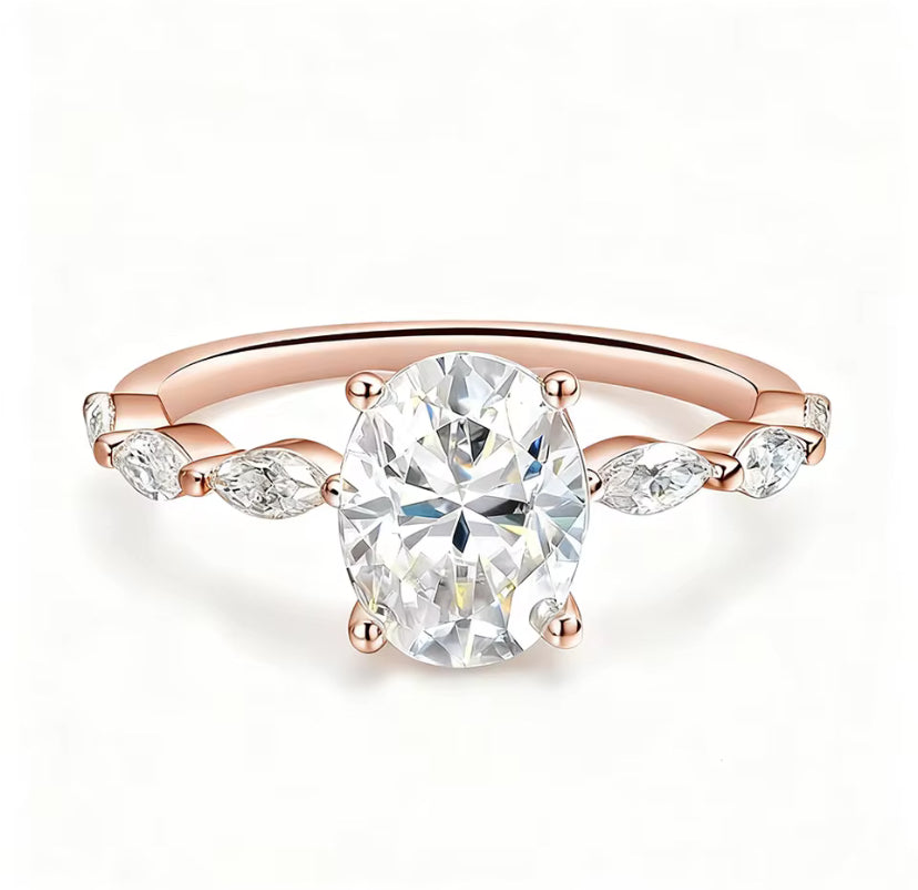 Oval Cut Moissanite Ring