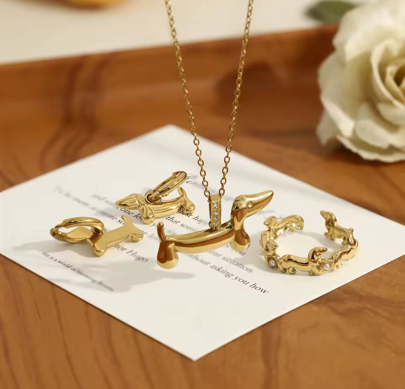 Gold Dachshund Jewellery Set