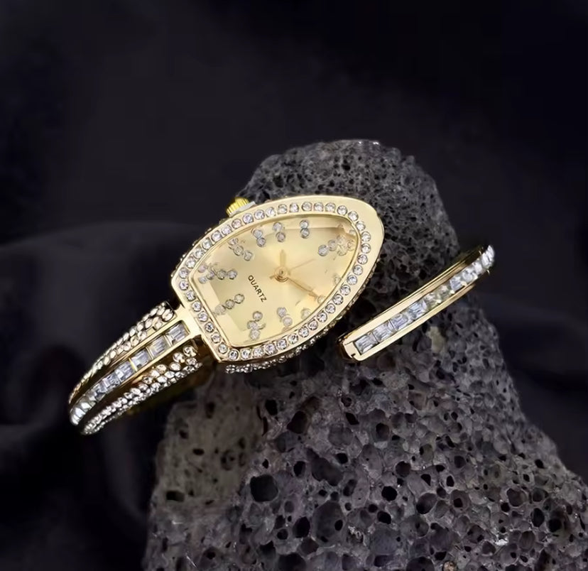 Rhinestone Snake Style Bangle Watch