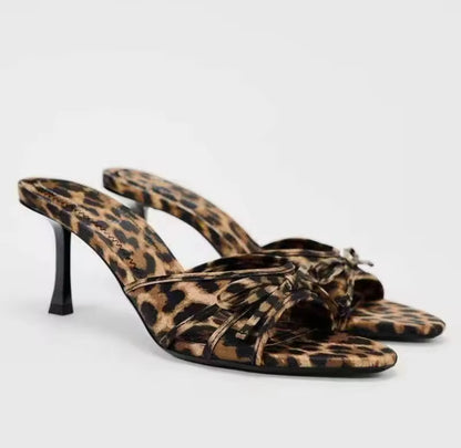 Mesh Bow Kitten Heel