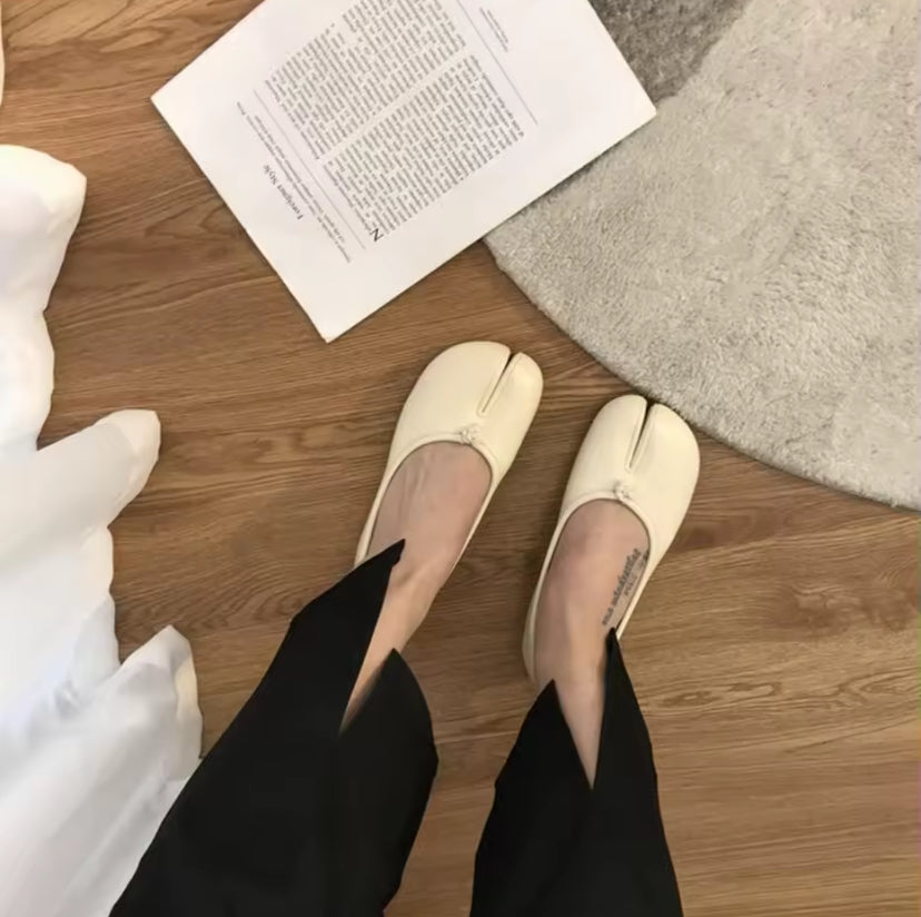 Tabi Split Toe Ballet Flats