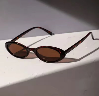 Chic Oval Sunglasses