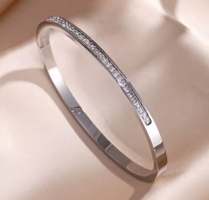 5pcs Stackable Bangle Bracelet Set