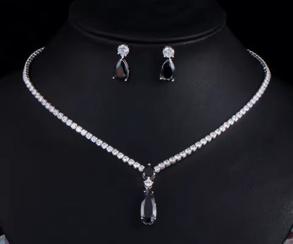 Sparkly Crystal Water Drop Necklace & Earrings Set